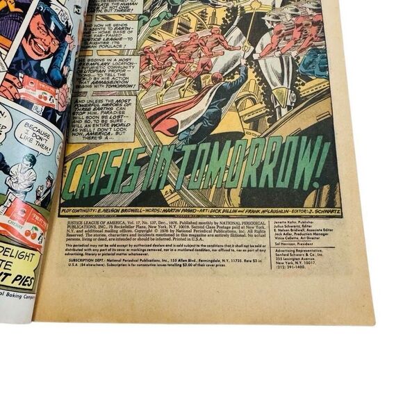 JUSTICE LEAGUE OF AMERICA #137 1976 DC COMICS SHAZAM VS SUPERMAN F+/ VF - Picture 7 of 7